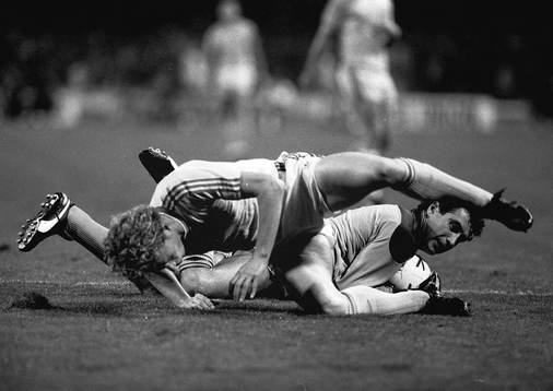 Peter Shilton, England (Målvakt) och Johnny Ekström,