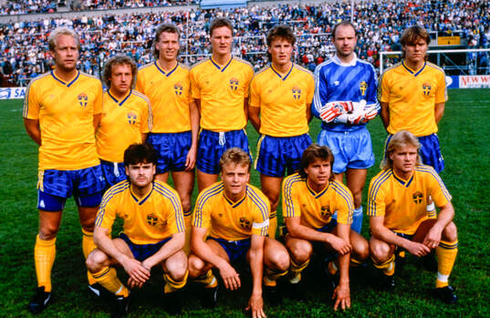 Övre raden fr v Mats Magnusson, Robert Prytz, Johnny