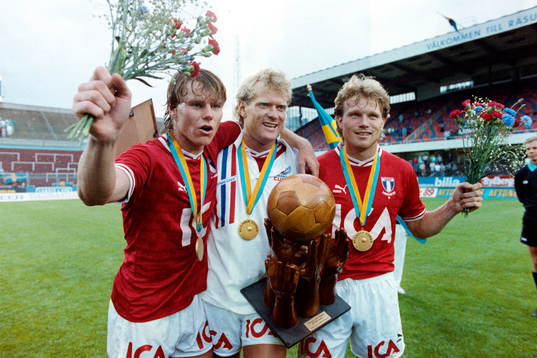  Malmös målskyttar efter segern. Fr. v Joakim Nilsson, Håkan Lindman och Leif Engqvist.