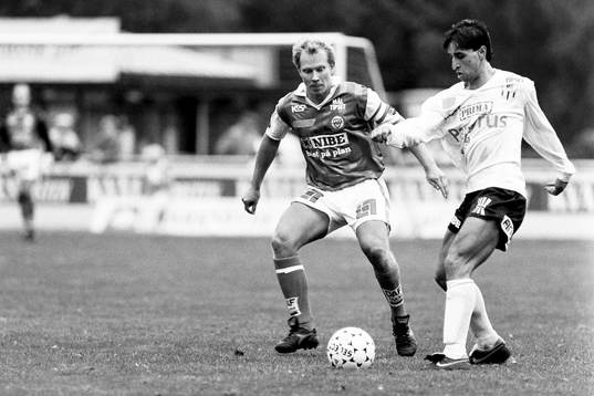  Deval Eminovski, Bromölla utmanas av markaryds Lars-Olof Persson.