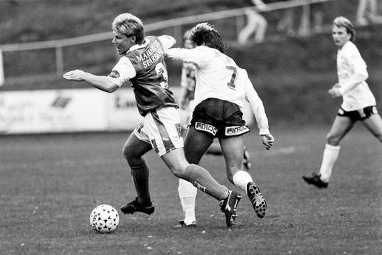  Thomas Nordström, Markaryd med bollen.