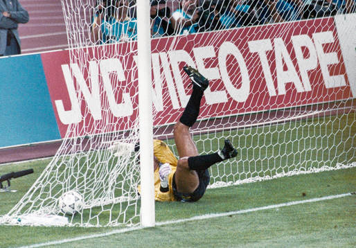 Peter Shilton, målvakt i England släpper in frisparken