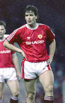 Bla gjennom flere bilder av Football, Div 1, Manchester United - Chelsea