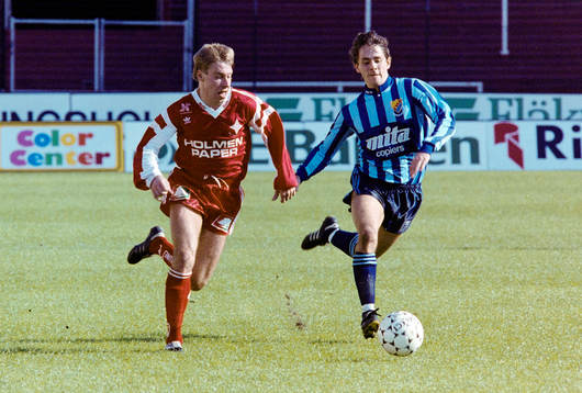  Jan Hedén, Norrköping med bollen.
