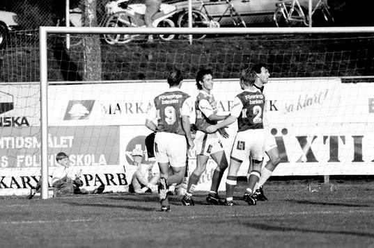  Mikael Broman gör 1-0 till Markaryd.
