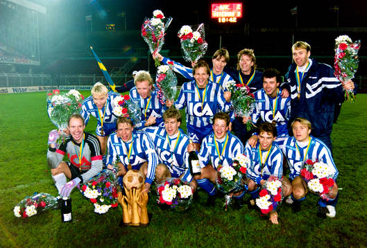  Göteborgs segrande lag. Bakre raden fr. v Håkan Mild, Stefan Lindqvist, Kaj Eskelinen, Thomas Andersson, Johnny Ekström, Stefan Rehn och Ola Svensson. Främre raden fr. v Thomas Ravelli, målvakt, Mikael Nilsson, Tore Pedersen, Per Edmund Mordt, Peter Eriksson och Magnus Johansson.