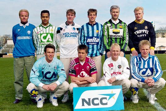  Bakre, fr.v. Jonas Brorsson, Trelleborg, Filip Apelstav, Västra Frölunda, Jan Eriksson, Norrköping, Jens Fjellström, Djurgården, Glenn Hysén, Gais, Peter Larsson, AIK. främre. fr.v. Patrik Andersson, Malmö, Jan Jansson, Öster, Christer Fursth, Örebro och Mikael Nilsson, Göteborg.