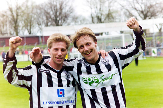  Thomas Gustavsson och Mats Andersson, Landskrona jublade efter matchen.