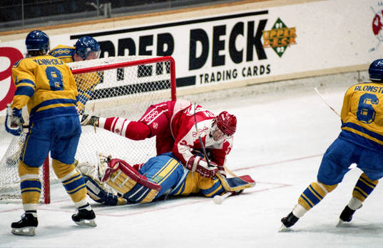 Tommy Söderström, målvakt, Sverige får en schweizisk