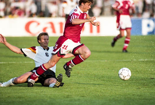  Guido Buchwald, Tyskland och Brian Laudrup, Danmark