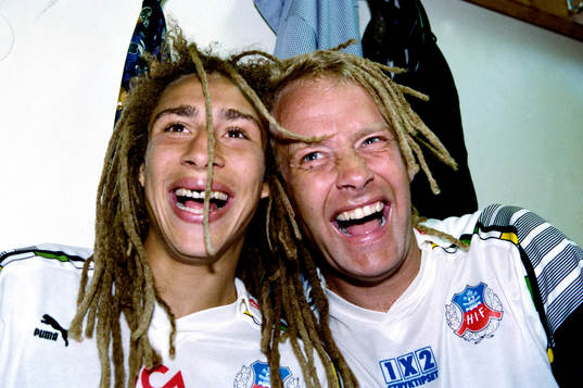  Henrik Larsson och Mats Magnusson, Helsingborg jublar efter segern.