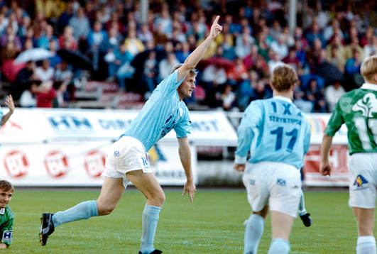  Peter Hillgren, Malmö jublar efter mål.