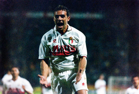 Marco Simone, MIlan jublar efter sitt mål.