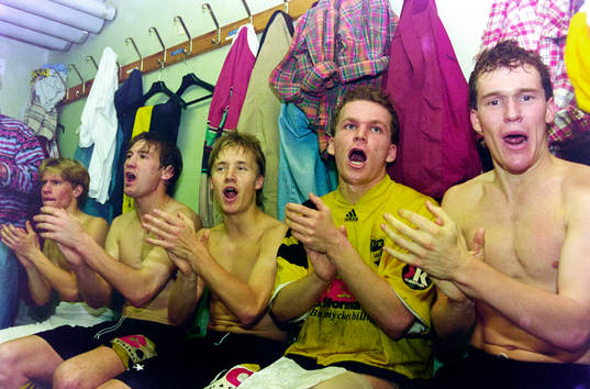 Jubel i omklädningsrummet