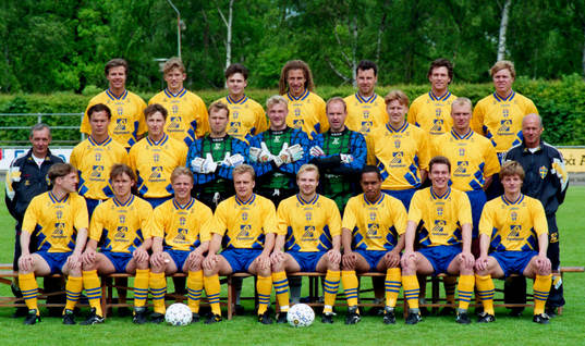 bakre fr v: Roland Nilsson, Jesper Blomqvist, Anders