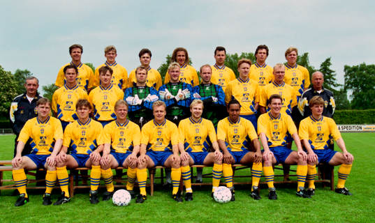 bakre fr v: Roland Nilsson, Jesper Blomqvist, Anders