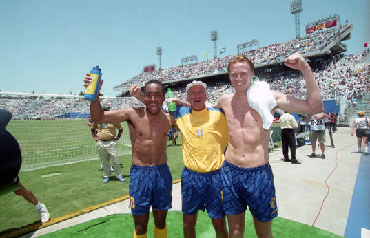 Jubel, Martin Dahlin, Tommy Svensson, förbundskapten,