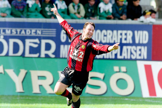  Per Ferm, Brommapojkarna jublar efter mål.
