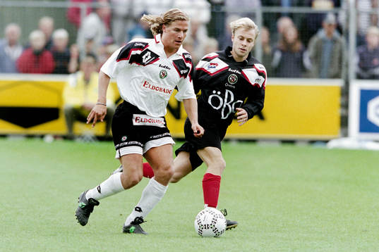Malmö FF spelade i Örebros bortatröjor. Daniel