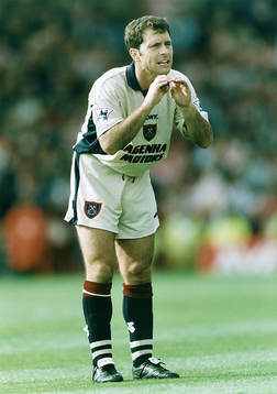 1996-09-08 Mark Bowen, West Ham United