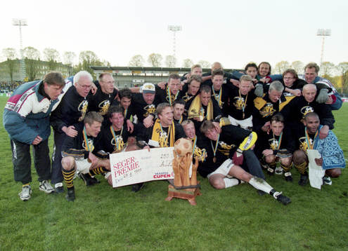  AIK som vunnit finalen i Svenska Cupen mellan Elfsborg och AIK den 29 Maj 1997 i Borås.
BILDBYRÅN / 20662