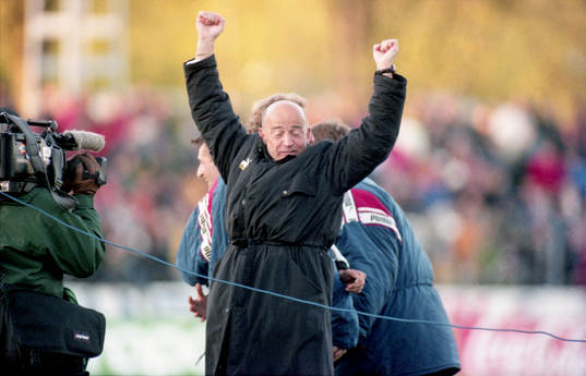  AIK:s klubbdirektör Stefan Söderberg  jublar efter vunnit  finalen i Svenska Cupen mellan Elfsborg och AIK den 29 Maj 1997 i Borås.
BILDBYRÅN / 20662