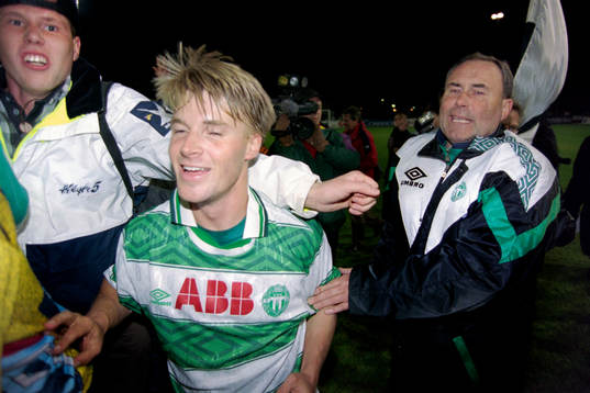  Lennart Söderberg, tränare i Västerås jublar efter matchen. Västerås klara för allsvenskan.