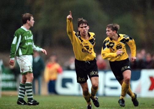 Fotboll, Division.1 Ljungskile SK - Elfsborg 1-1.
Anders Torstensson jublar