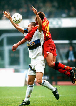 Marco Branca, Inter (t v) mot Sebastiano Siviglia