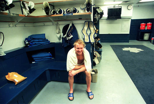 Mats Sundin i omklädningsrummet