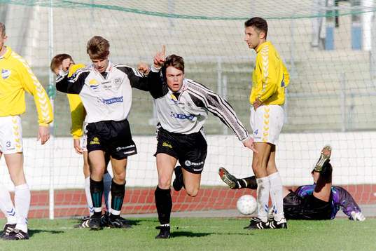  Daniel Leinar gör 1-0 till Motala.