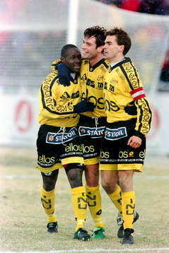  Moses Nsubuga, Mats Rotting och Anders Thorstensson, Elfsborg jublar efter mål.