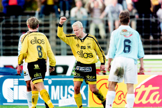  Stefan Mogren, Elfsborg jublar efter mål.