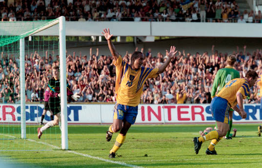 Martin Dahlin, Sverige