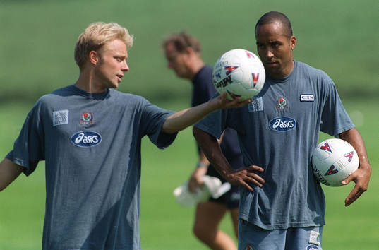 Fotboll Anders Andersson och Martin Dahlin, Blackburn