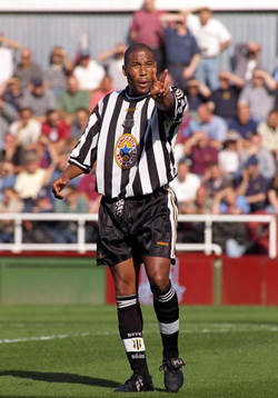 Fotboll -- John Barnes, Newcastle 