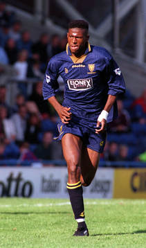 Fotboll -- Carl Cort, Wimbledon 