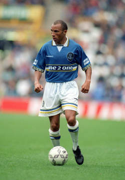 Fotboll -- Terry Phelan, Everton 