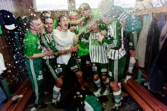 Jubel i omklädningsrummet