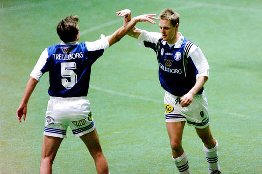  Vujadin Stanojkovic och Patrik Olsson, Trelleborg jublar efter mål.