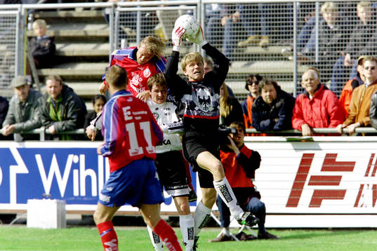 Anders Karlsson, målvakt i Örebro