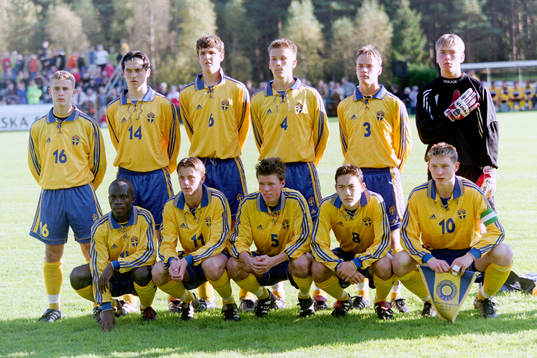 Bakre rad fr.v. David Eek, Bojan Djordic, Per Nilsson,