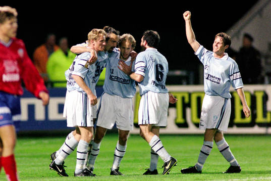  Sverrir Sverrisson, Dejan Pavlovic, Niclas Kindvall, Hans Mattisson och Brune Tavell, Malmö jublar efter mål.