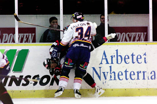 Daniel Tjärnqvist, Djurgården stoppar en malmöspelare