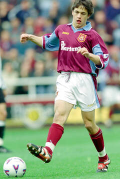  Joe Cole of West Ham.
