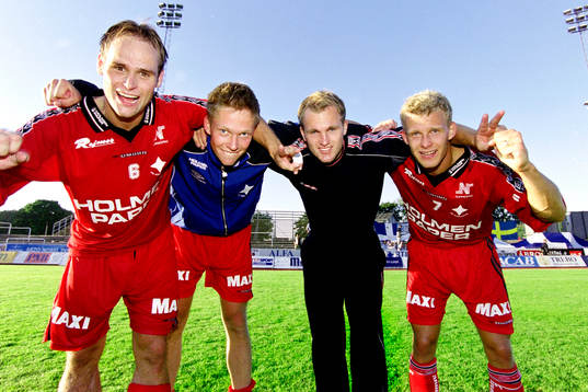 Norrköpings målskyttar jublar