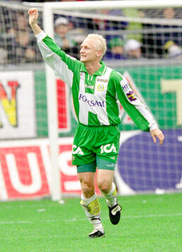 Hammarbys Christer Fursth jublar efter 1-0 på frispark.